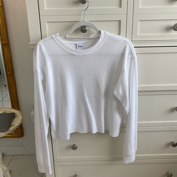 TNA Tops - TNA aritzia top